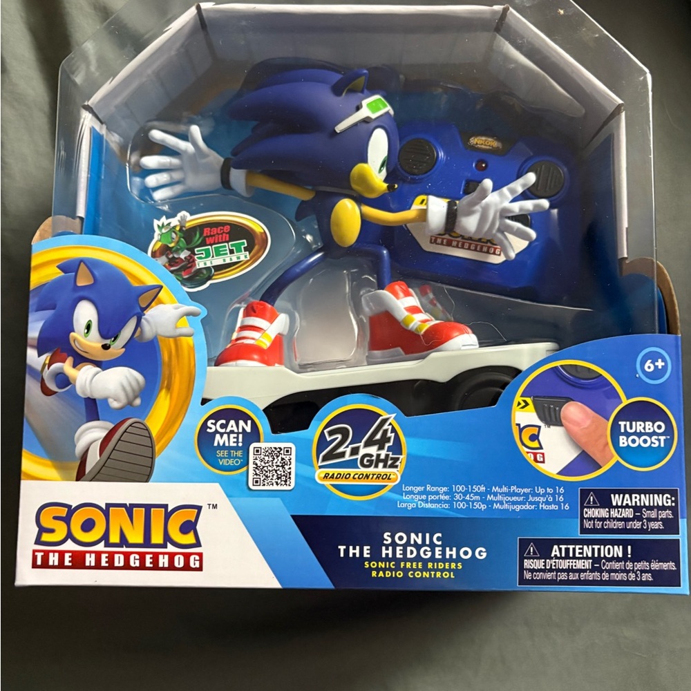 Sonic the Hedgehog Blue and Red Remote Control Toy